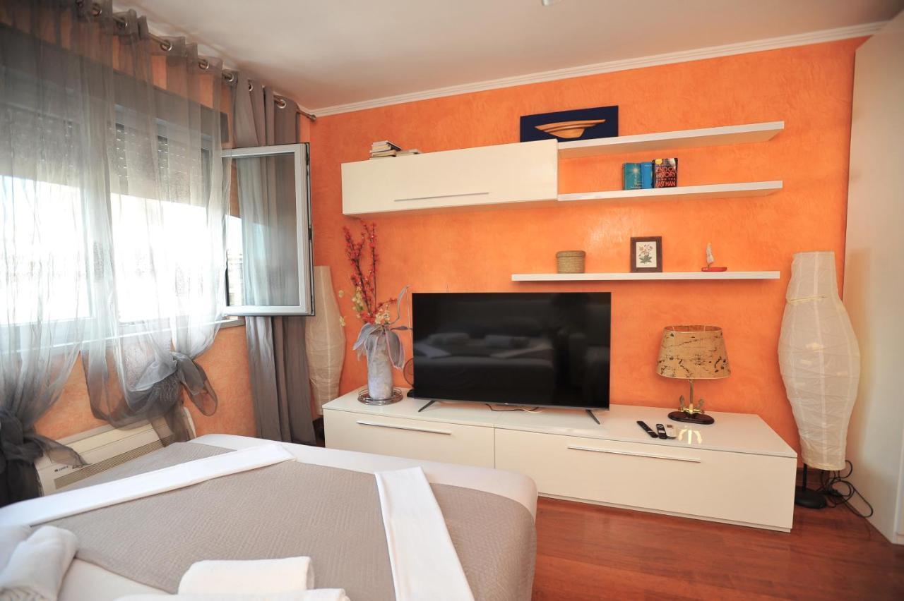 Four Winds Apartment สปลิท ภายนอก รูปภาพ