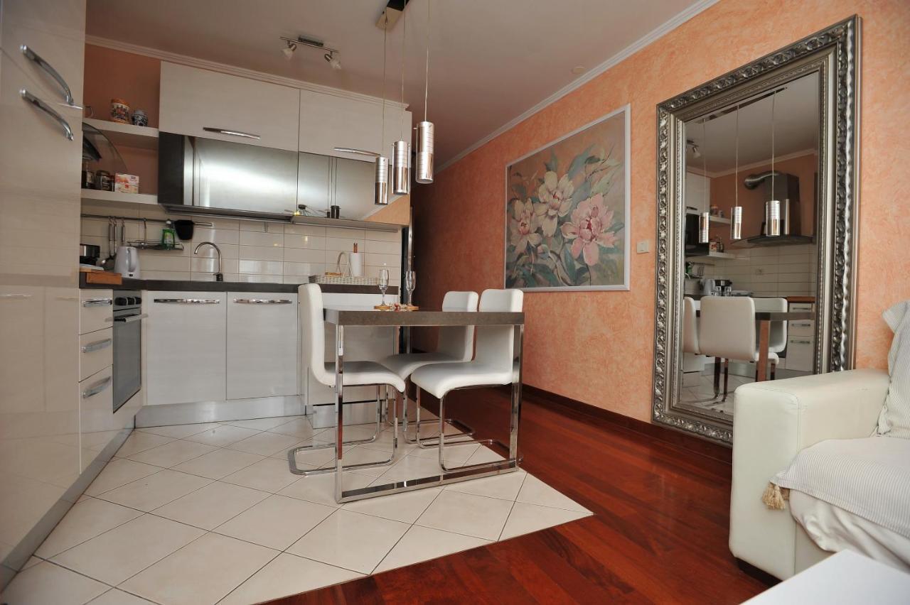 Four Winds Apartment สปลิท ภายนอก รูปภาพ