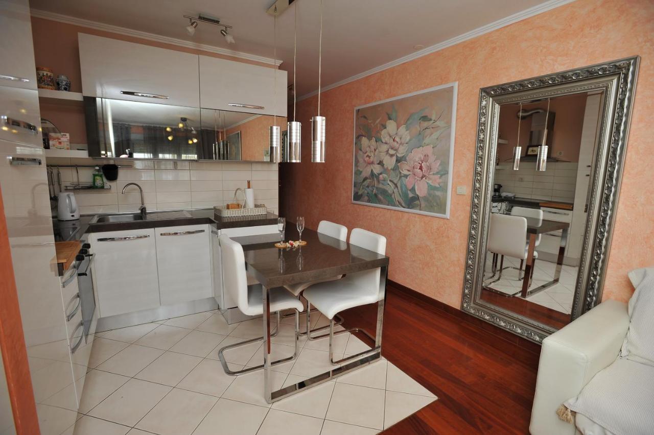 Four Winds Apartment สปลิท ภายนอก รูปภาพ