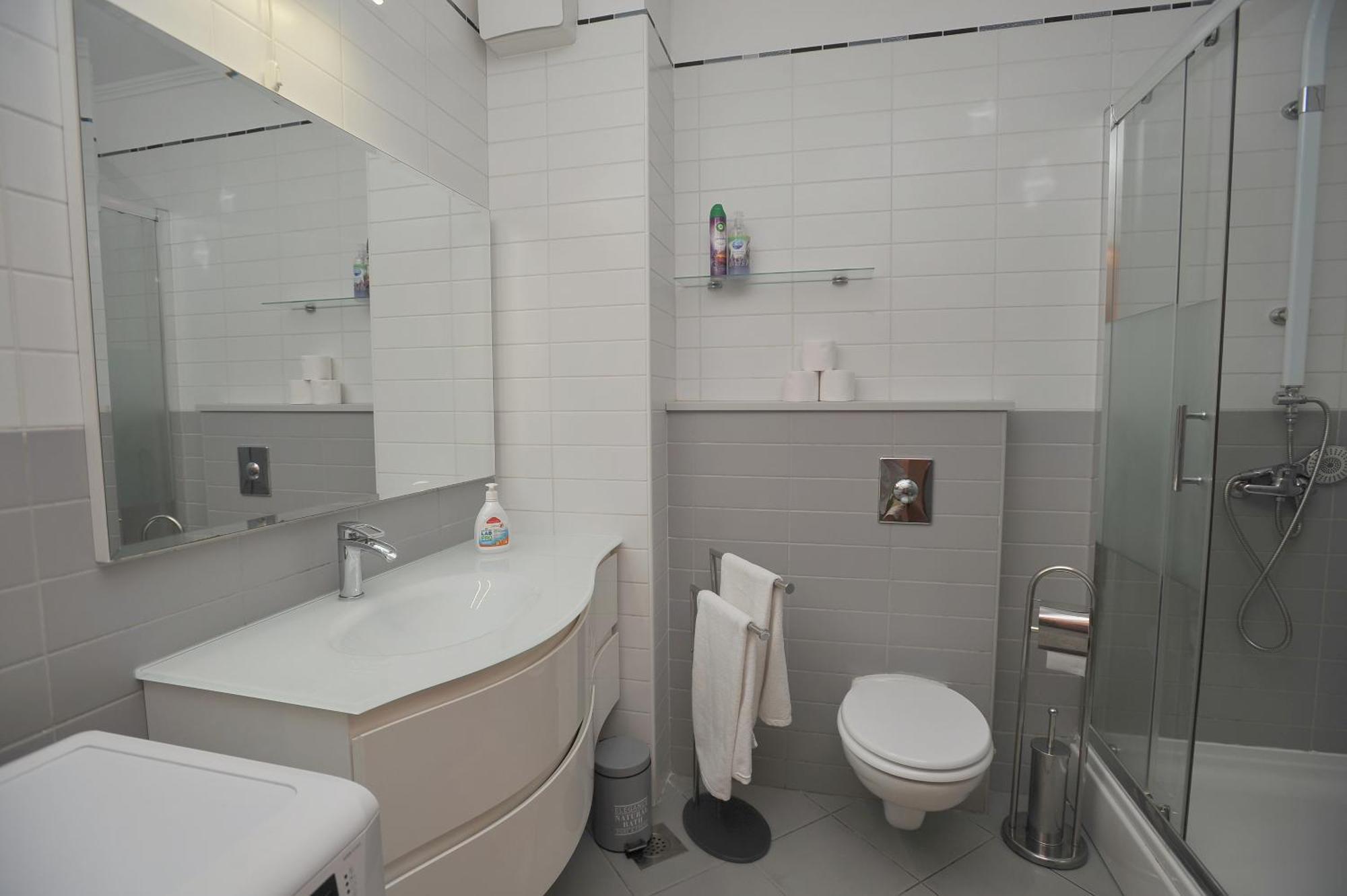 Four Winds Apartment สปลิท ภายนอก รูปภาพ